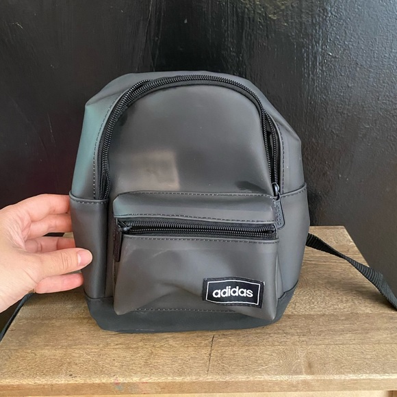 vintage ADIDAS mini backpack - Picture 1 of 7